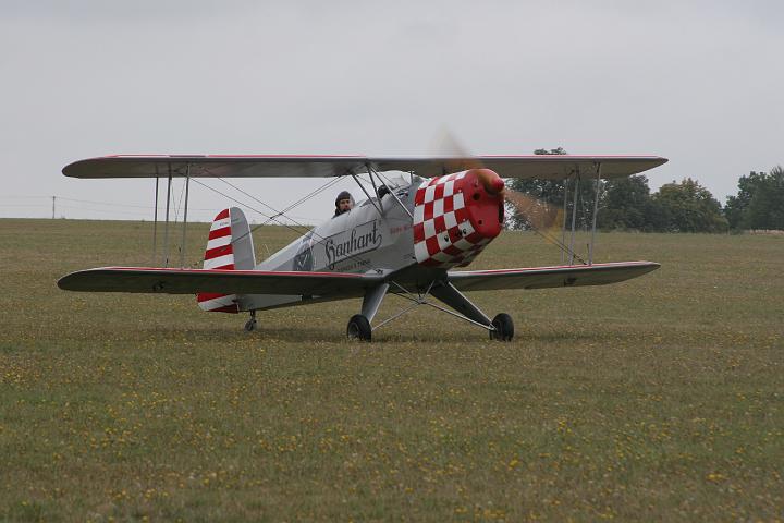 OUTVEX010.JPG